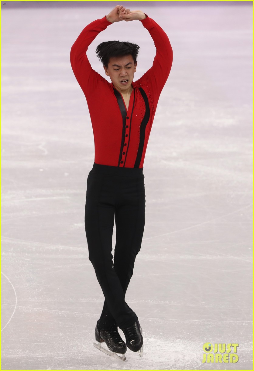 vincent zhou lands 5 quads places 6th overall olympics 07