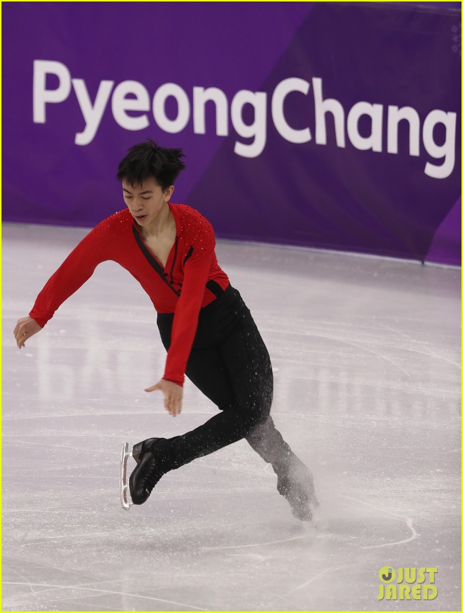 vincent zhou lands 5 quads places 6th overall olympics 09