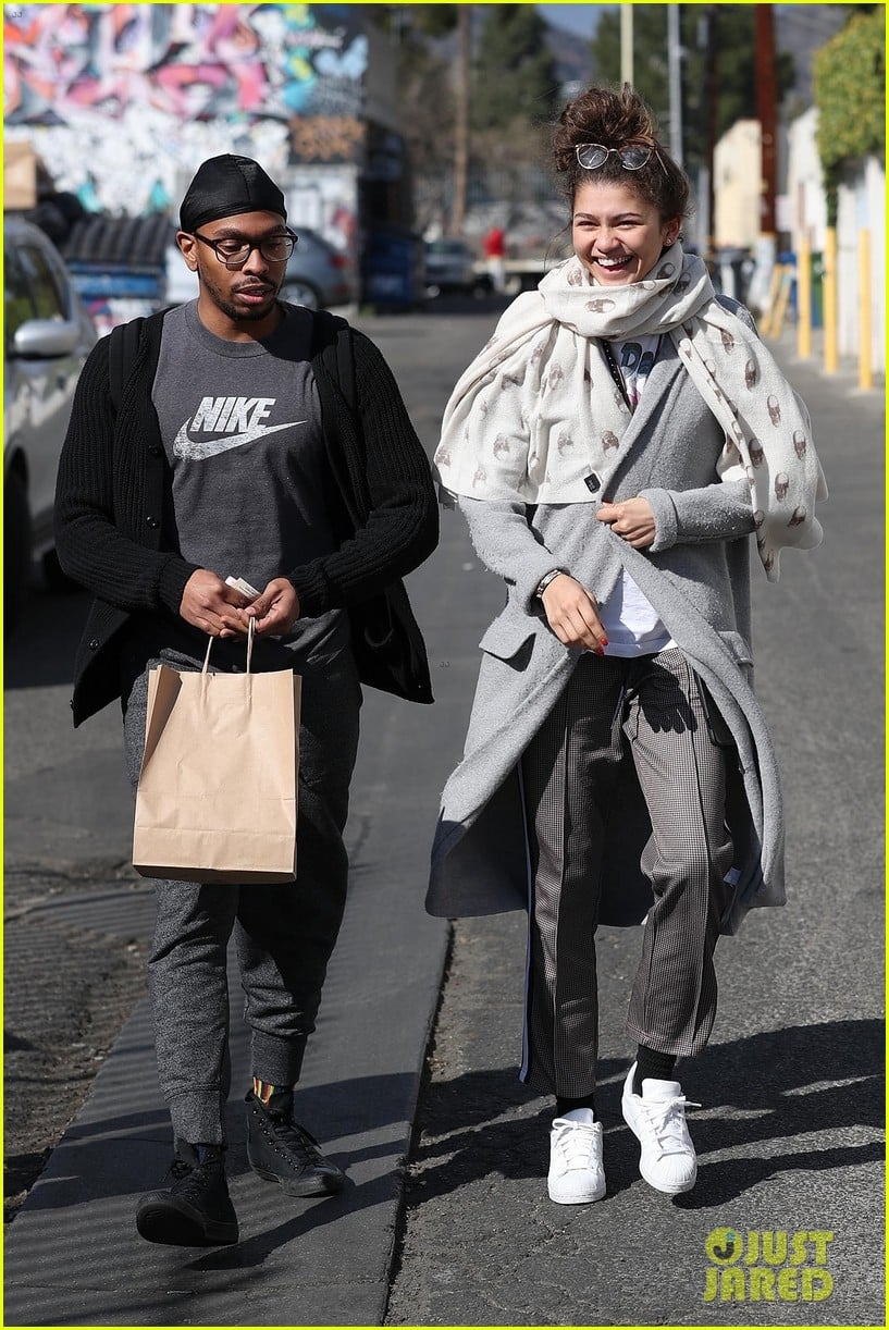 zendaya and tom holland step out for lunch together 02
