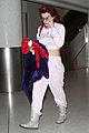 bella thorne arrives back in la with mod sun puppy 04