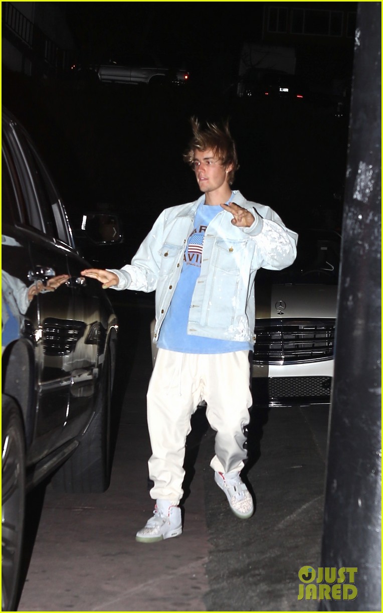 justin bieber has night out with female pal 05