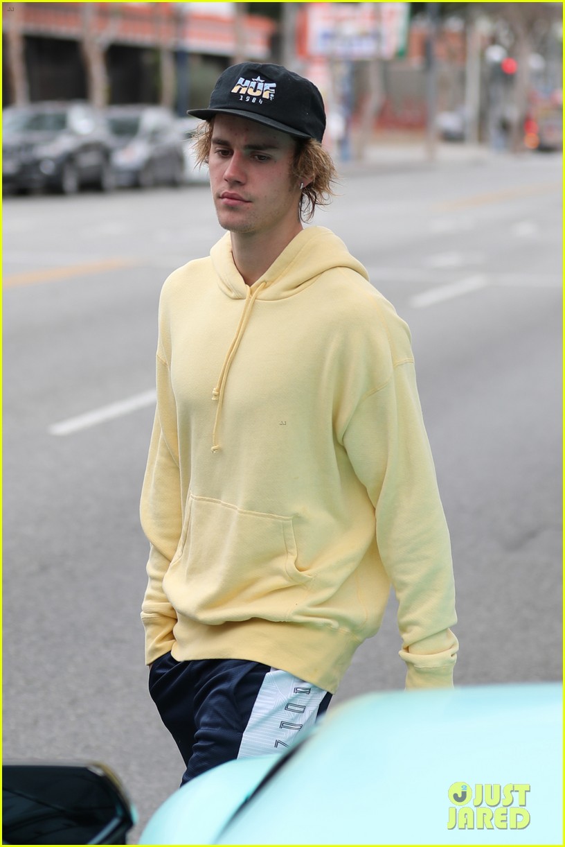 justin bieber goes to the spa 03