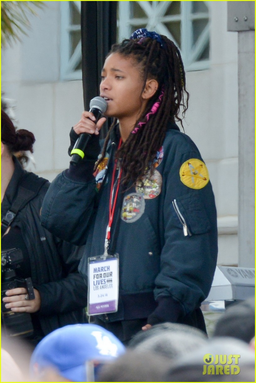 charlie puth willow smith march for our lives 01