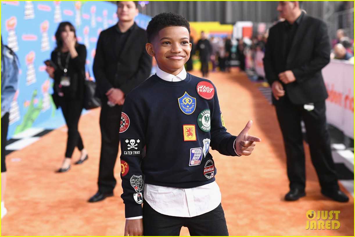 lonnie chavis hannah ziele and parker bates bring this is us to kids choice awards 2018 11