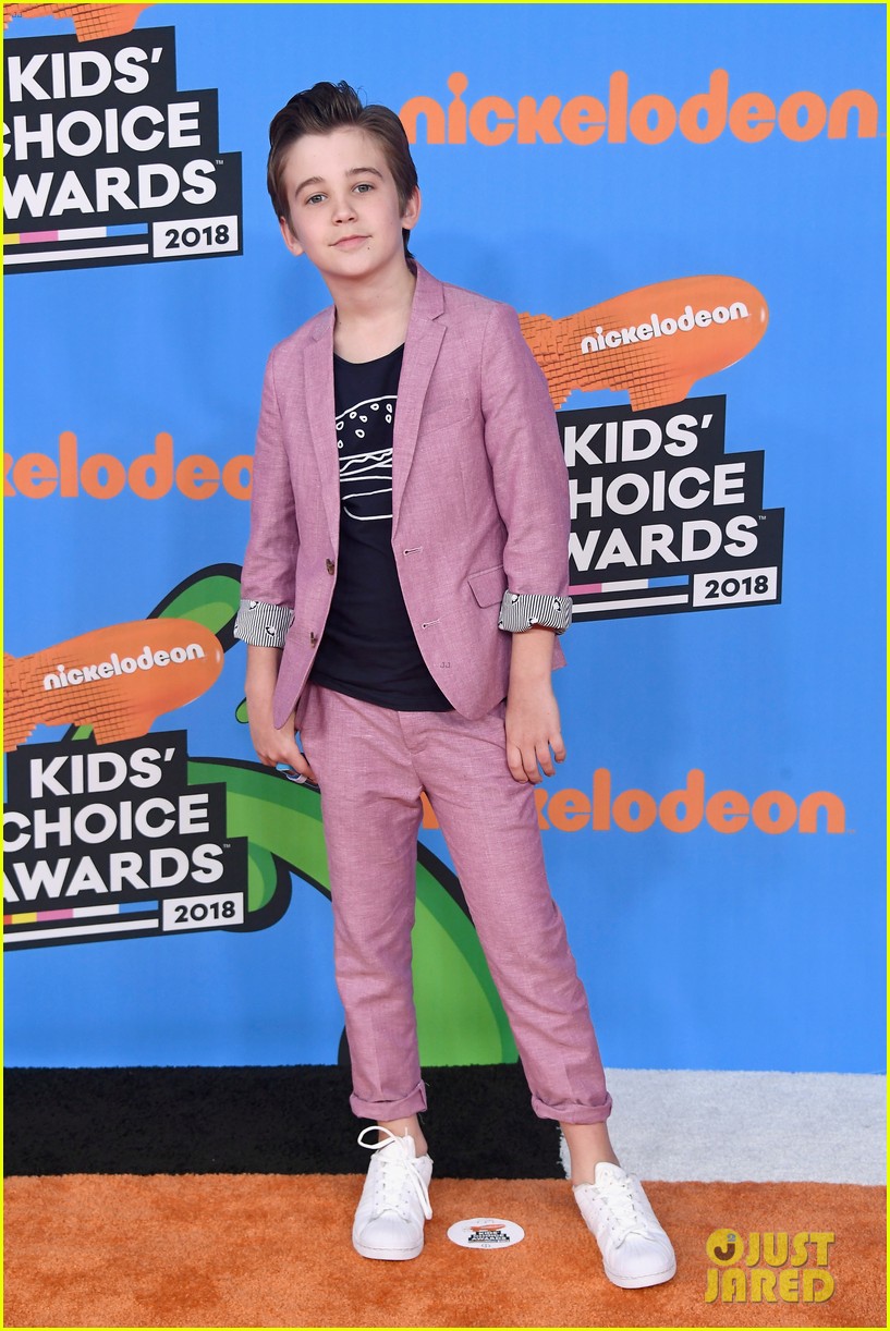 lonnie chavis hannah ziele and parker bates bring this is us to kids choice awards 2018 22