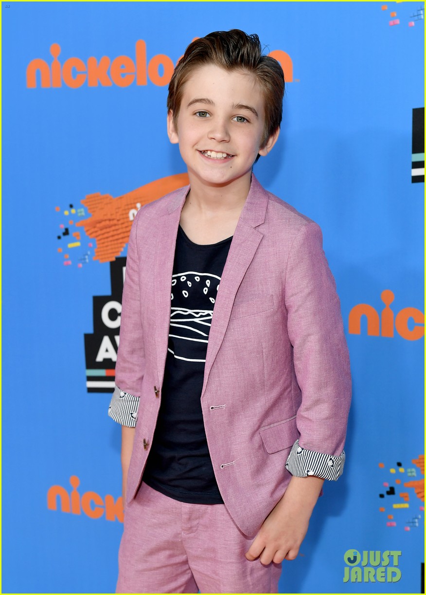 lonnie chavis hannah ziele and parker bates bring this is us to kids choice awards 2018 28