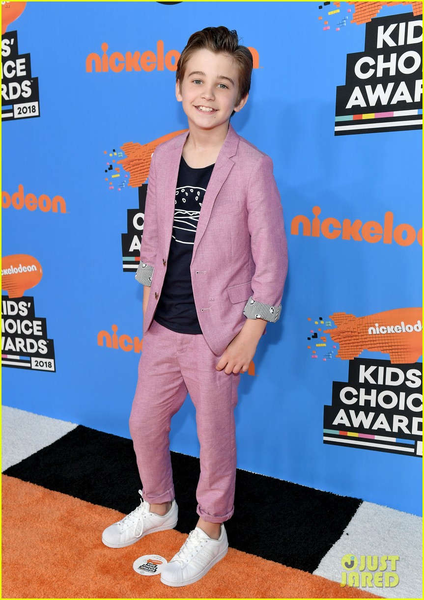 lonnie chavis hannah ziele and parker bates bring this is us to kids choice awards 2018 29