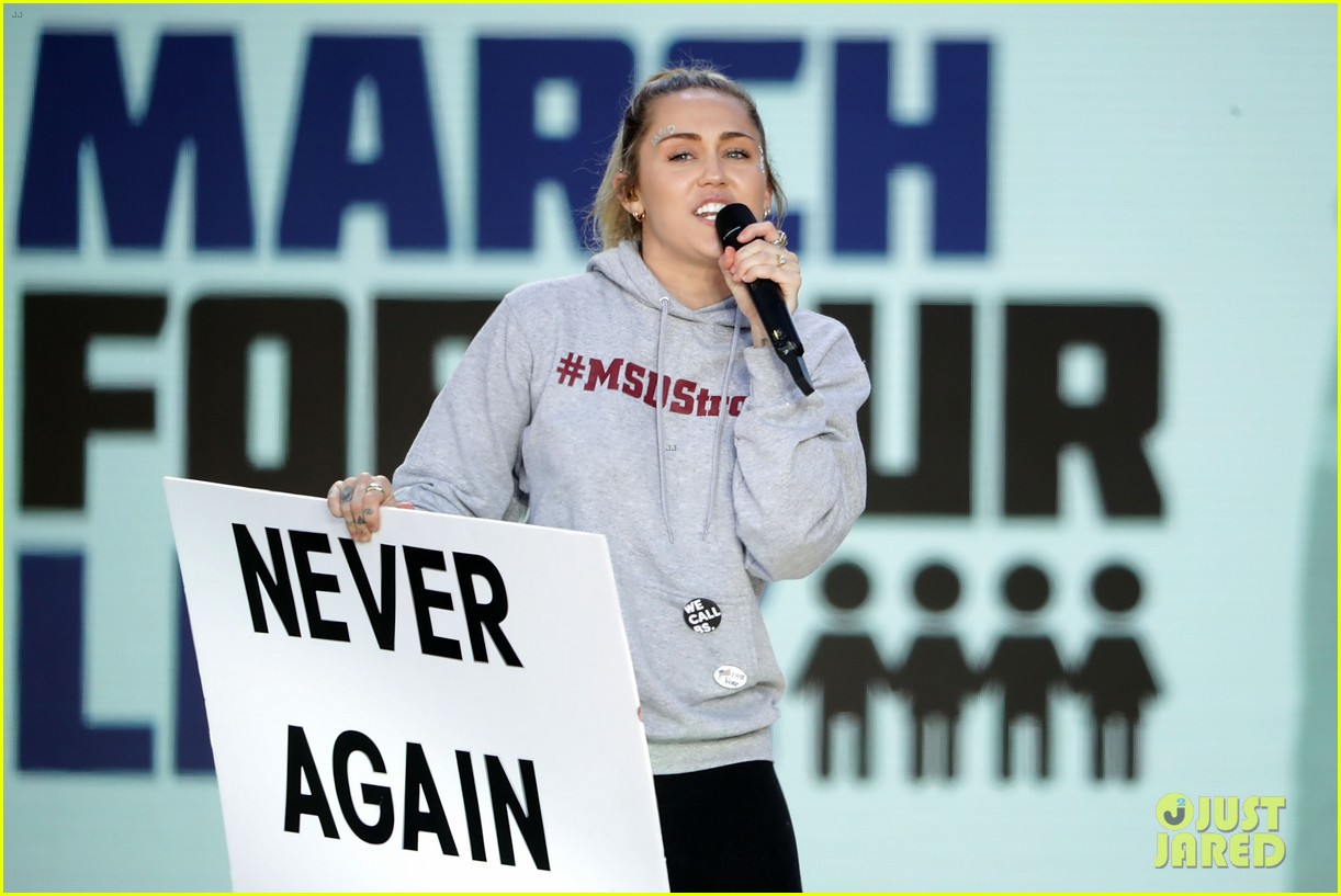 miley cyrus march for our lives 03