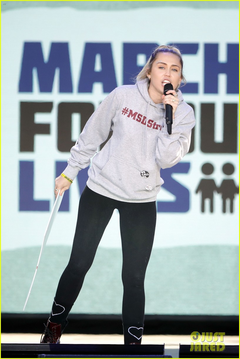 miley cyrus march for our lives 04