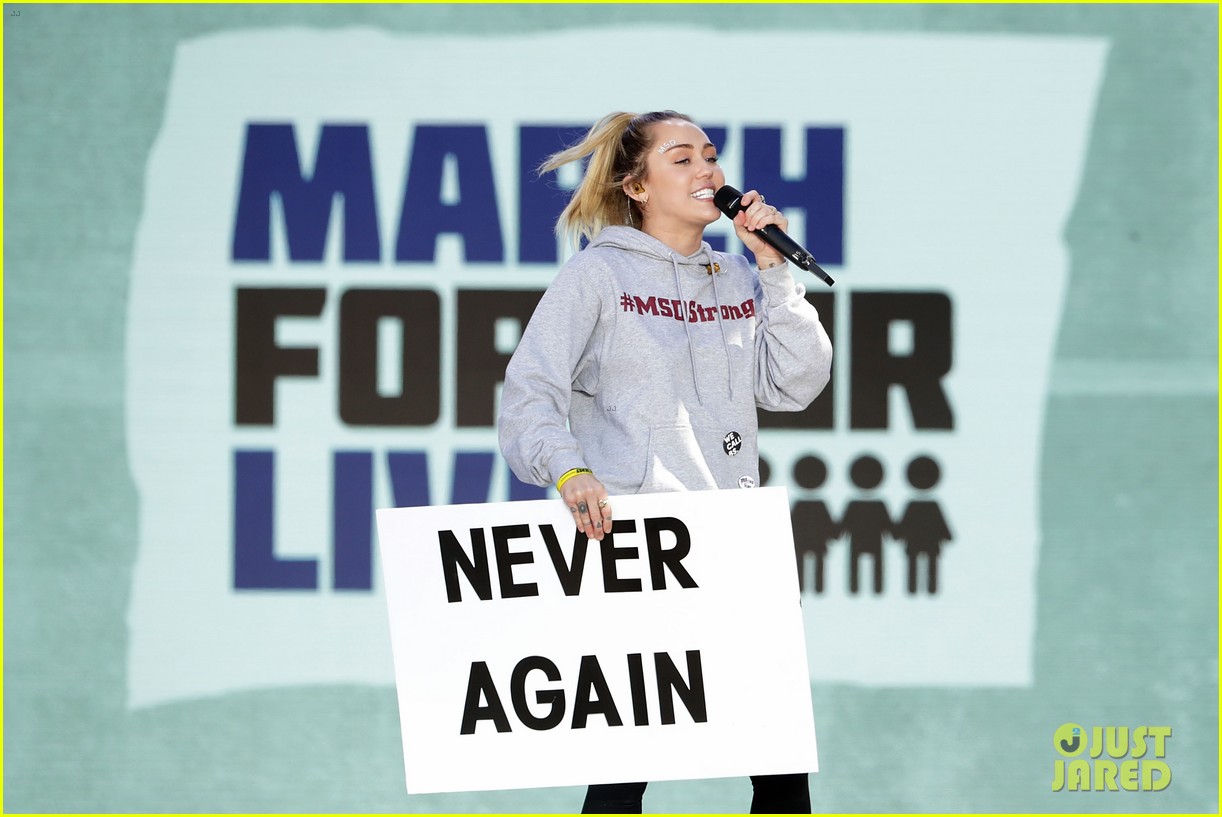 miley cyrus march for our lives 10