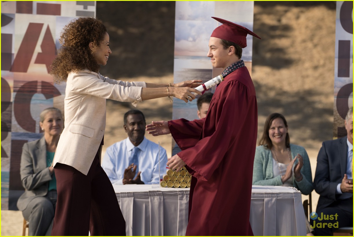 the fosters graduation pics spring finale 30