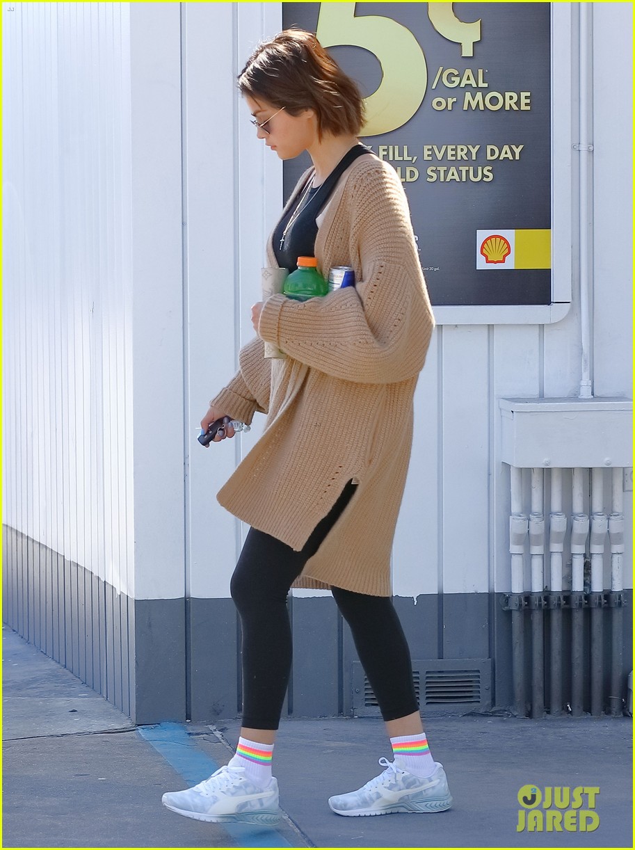 selena gomez sports tan knitted sweater while out in la 08