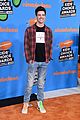 the flashs grant gustin shows off his style at kids choice awards 2018 01