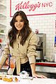 hailee steinfeld cereal day performance 14