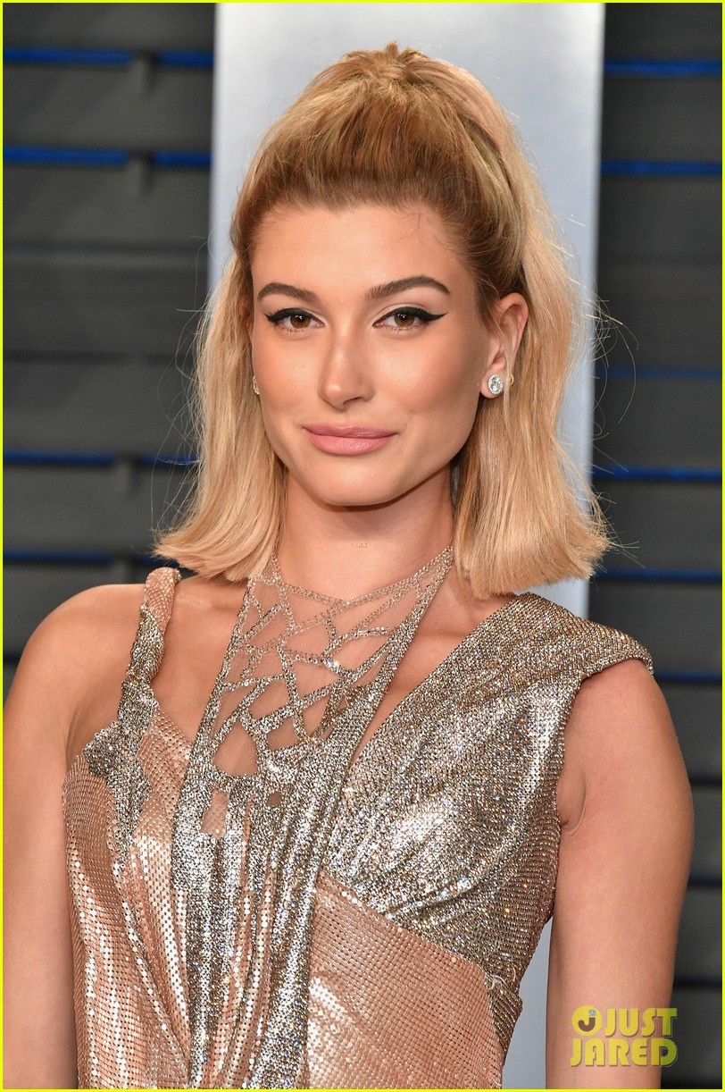 hailey baldwin excited two oscar winners vf party 13