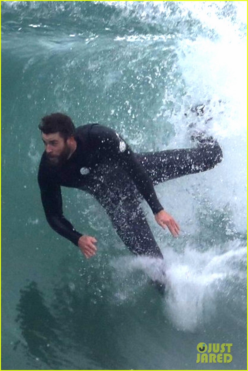 liam hemsworth puts surfing skills on display in malibu 01