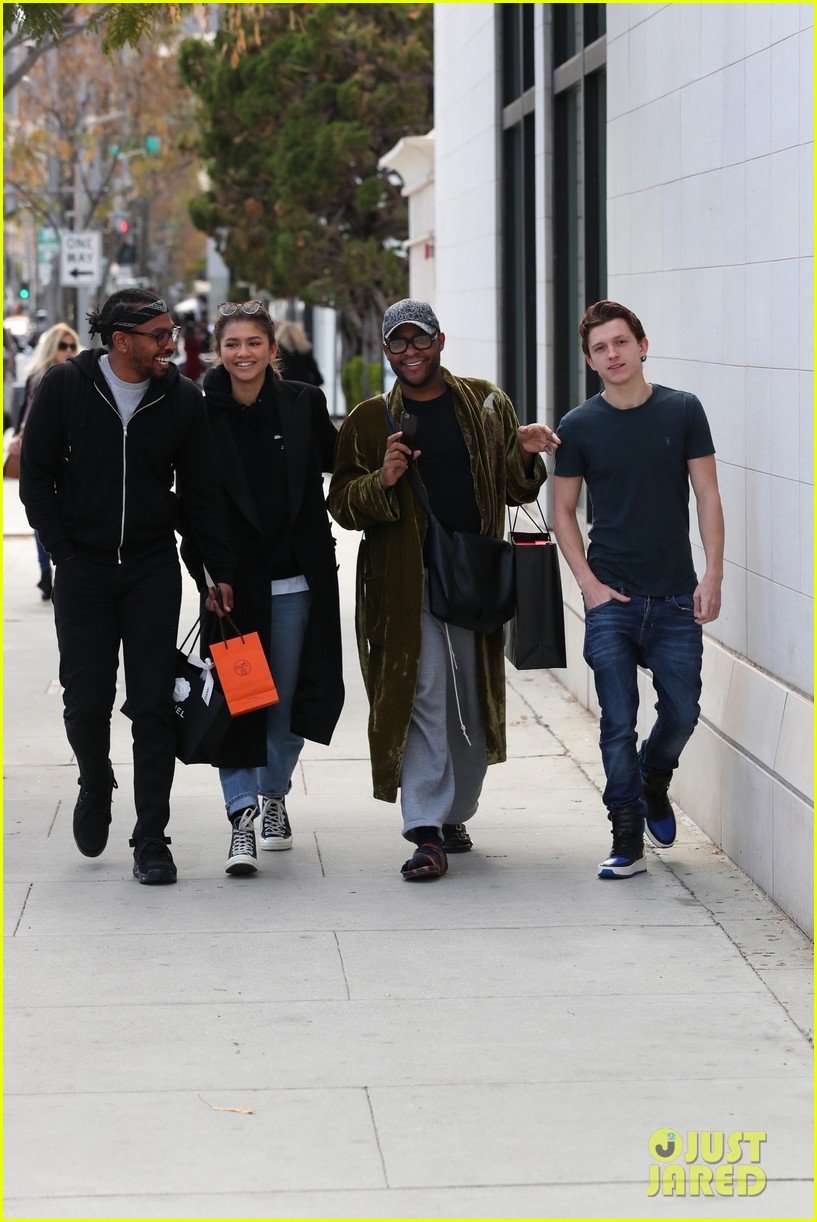 zendaya is all smiles while out with tom holland in beverly hills 02