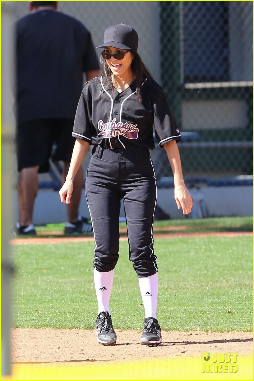 kardashian jenner sisters softball game keeping up 03