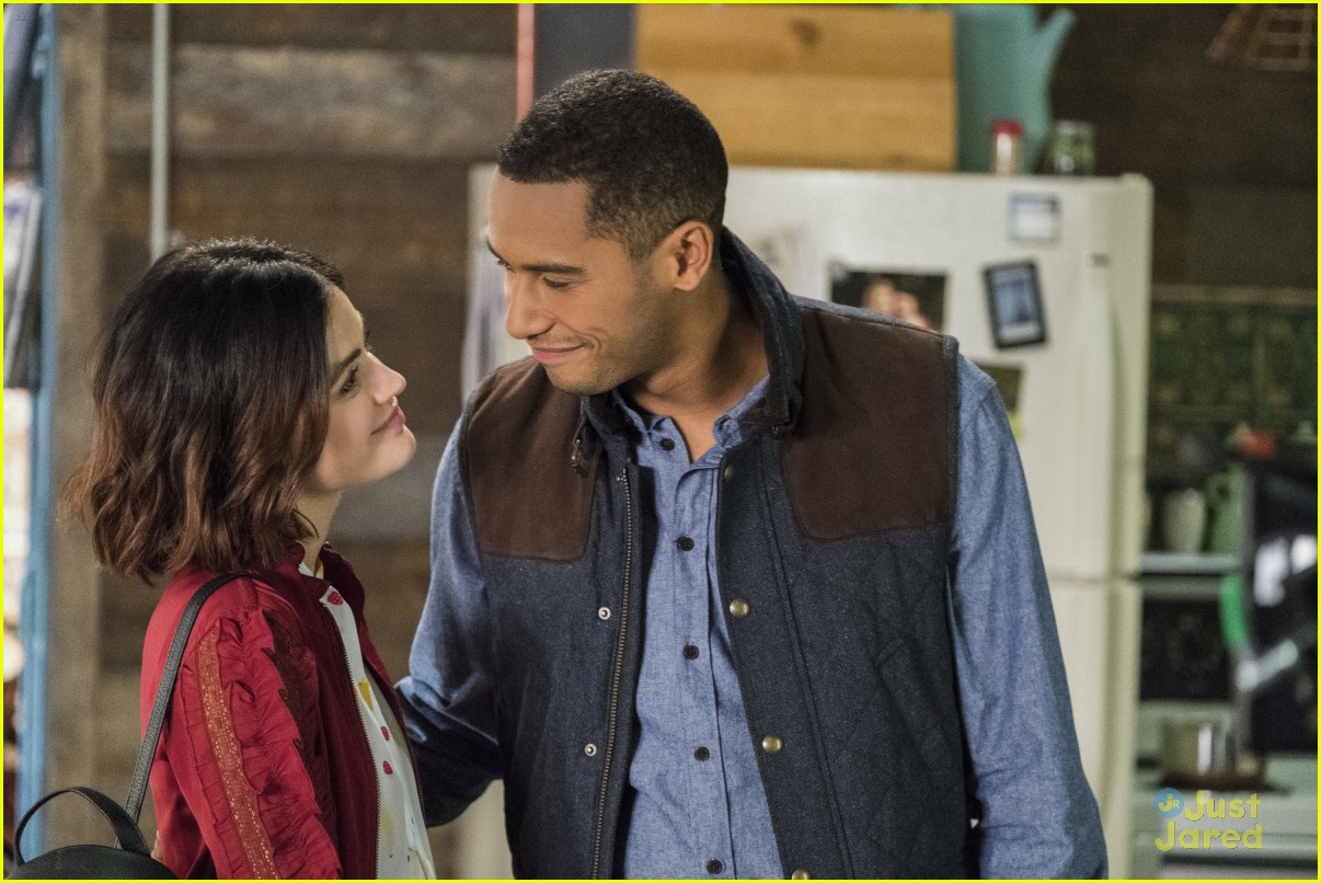 elliot knight gives stella wes coolest ship name life sentence 01