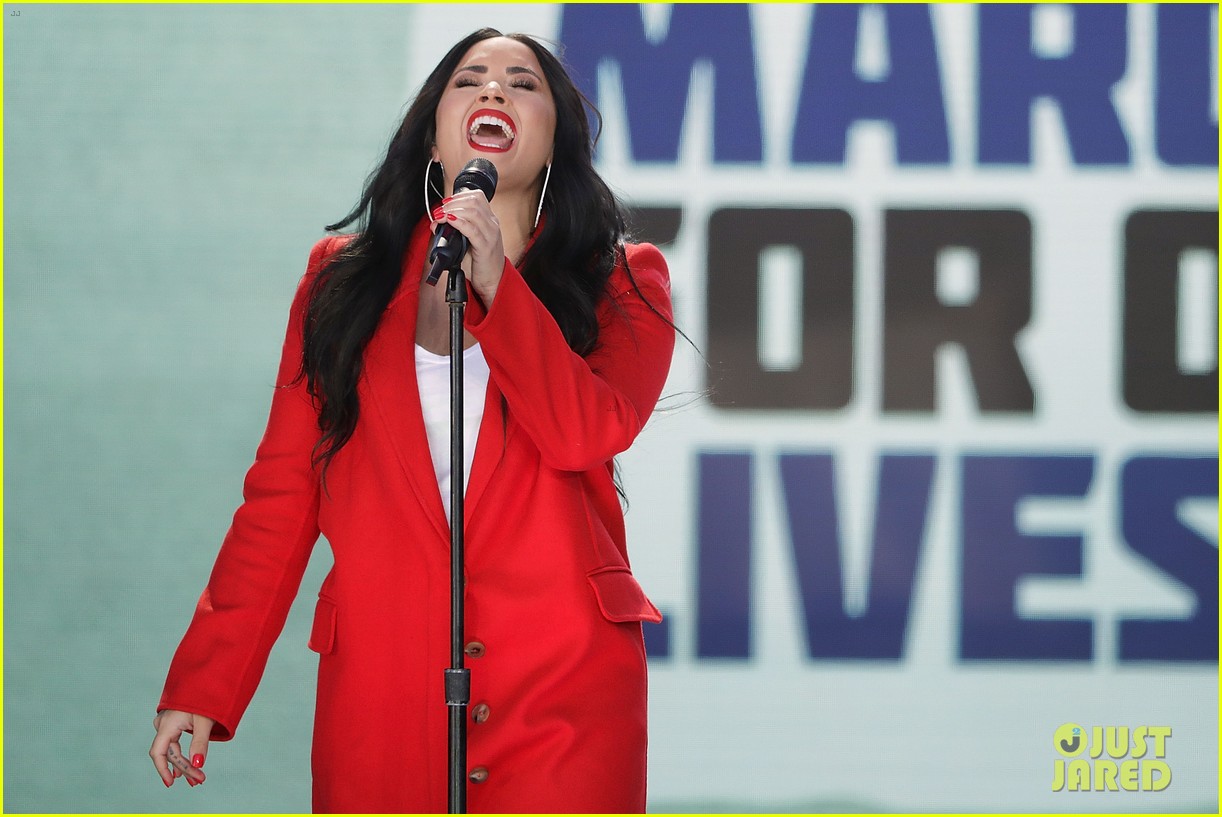 demi lovato march for our lives 01