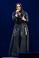 demi lovato thanks fans for saving her life in tearful speech 06