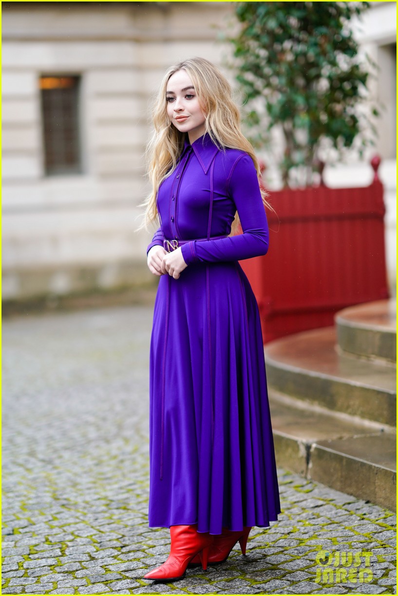 sabrina carpenter goes purple for nina ricci fashion show 04