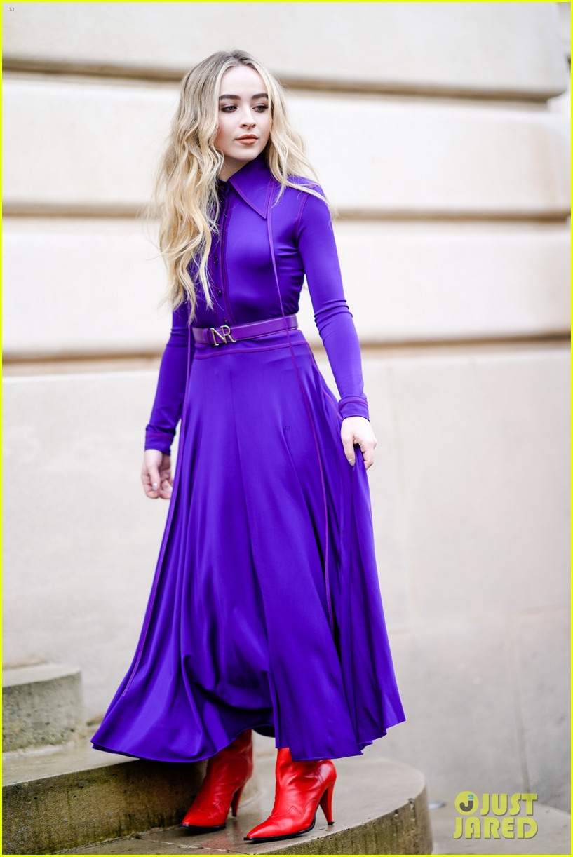 sabrina carpenter goes purple for nina ricci fashion show 06