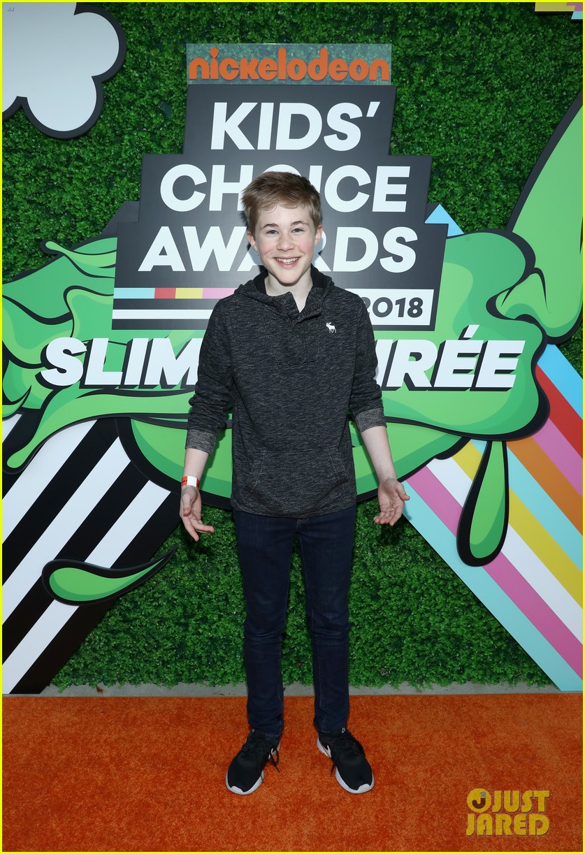 kendall schmidt teala dunn lilimar and more team up for kids choice awards slime soiree 09