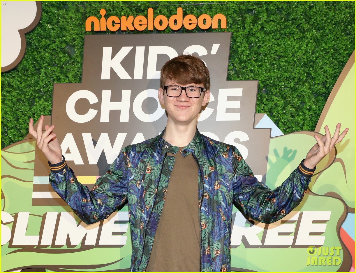 kendall schmidt teala dunn lilimar and more team up for kids choice awards slime soiree 33