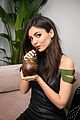 victoria justice dancing mochi opening party 18