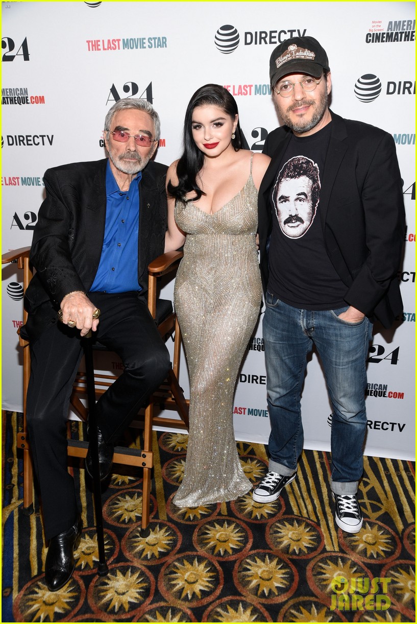 ariel winter channels old hollywood for last movie star premiere 08