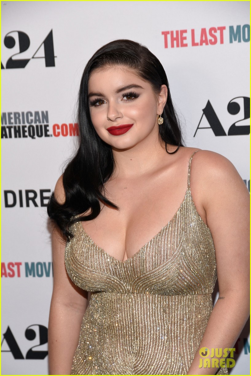 ariel winter channels old hollywood for last movie star premiere 15
