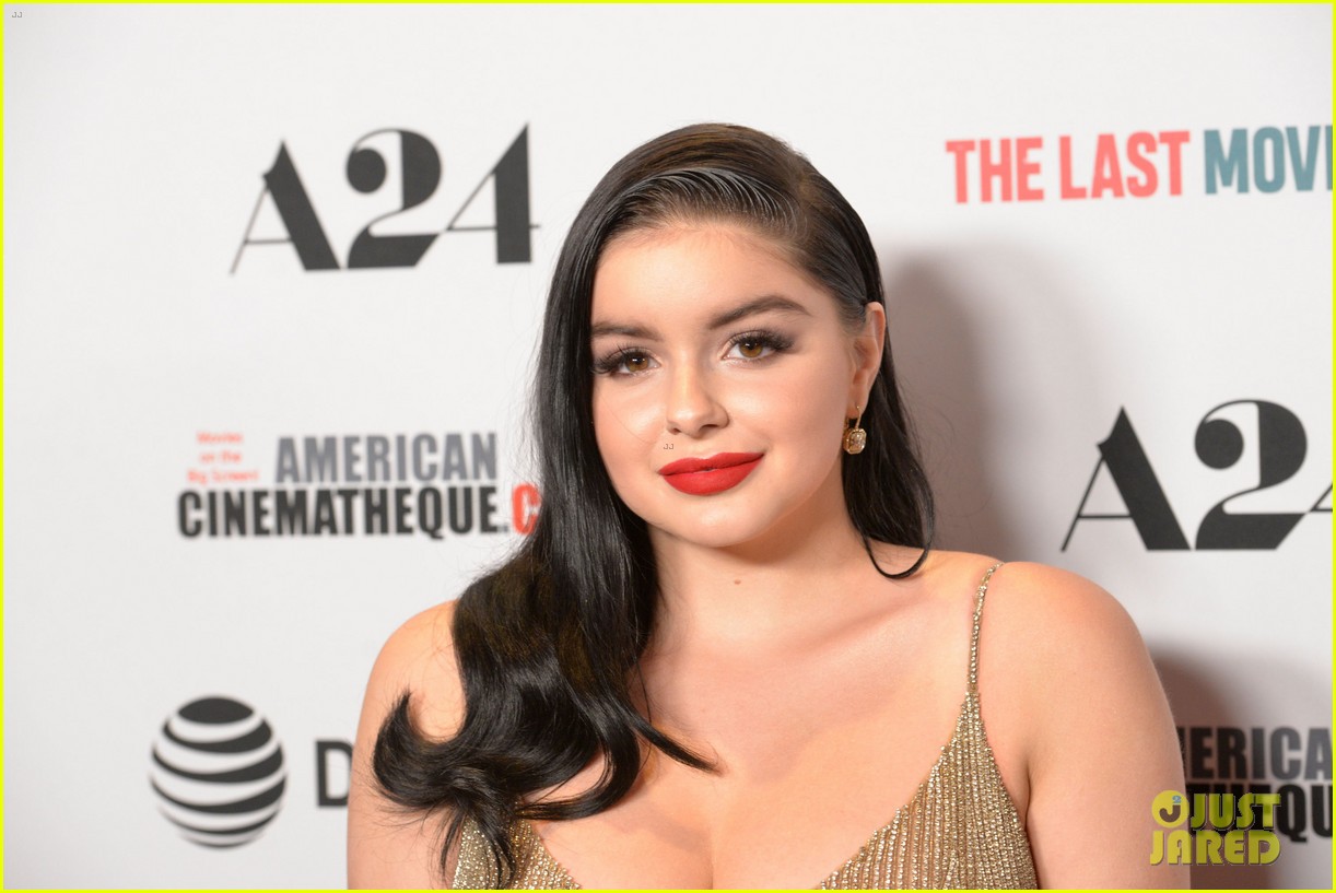 ariel winter channels old hollywood for last movie star premiere 21