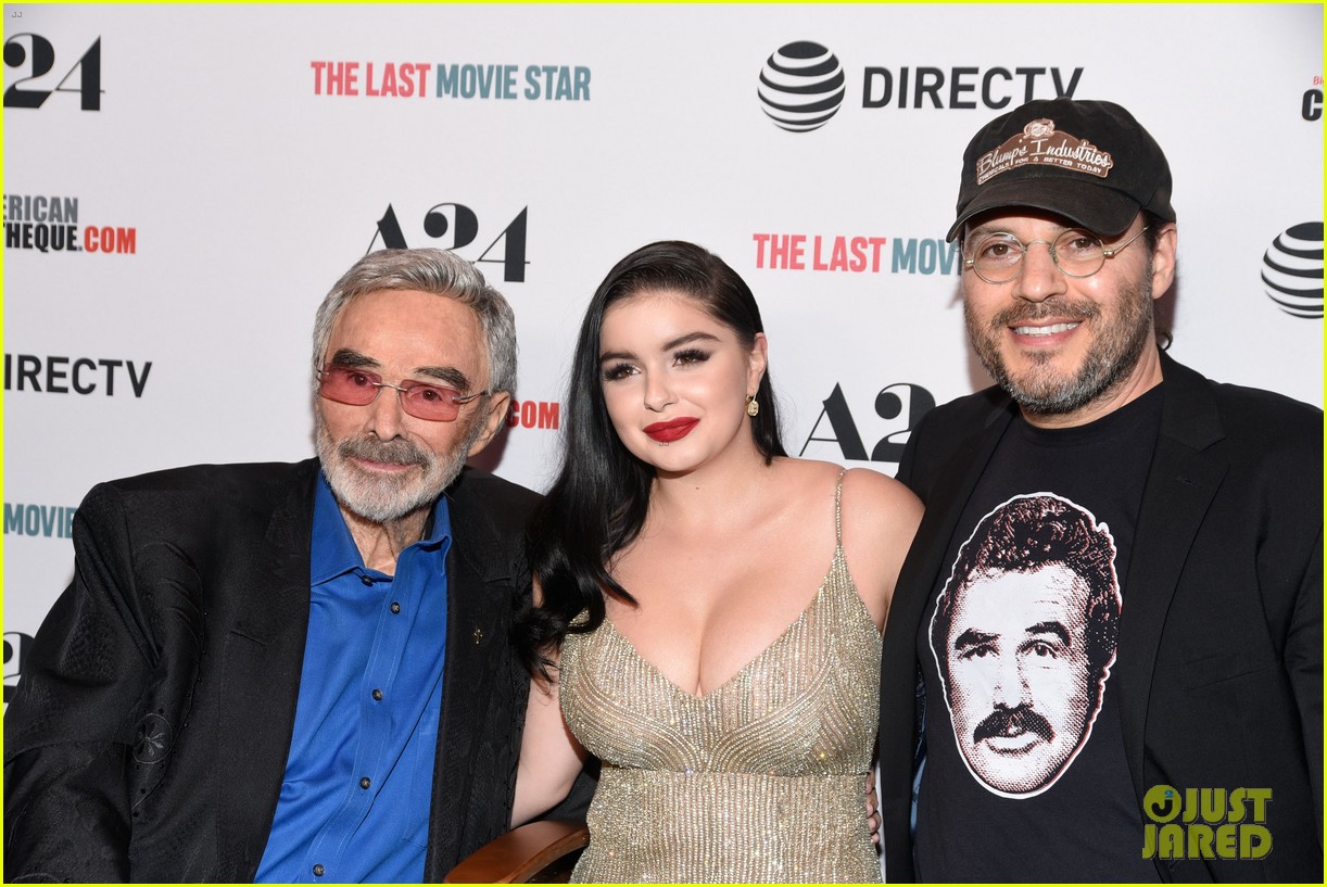 ariel winter channels old hollywood for last movie star premiere 30