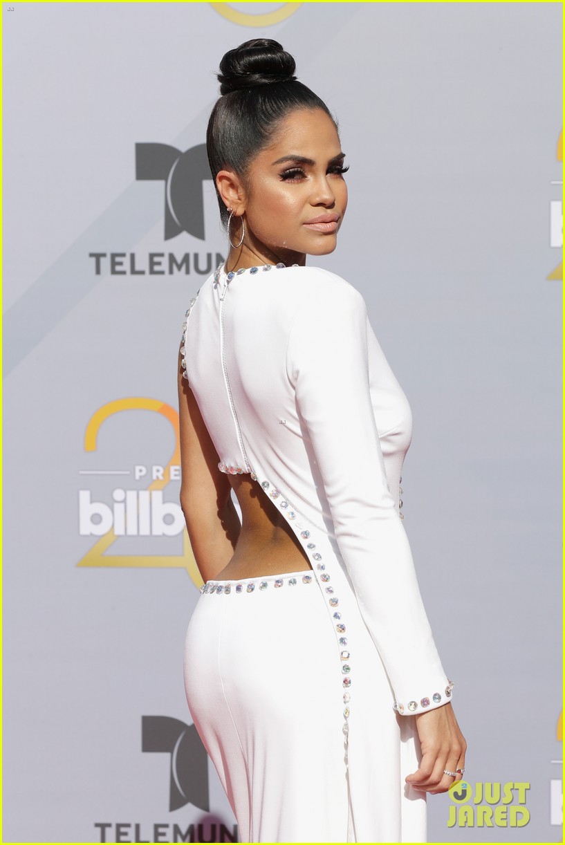 cardi b slays her la modelo performance at billboard latin music awards 2018 43