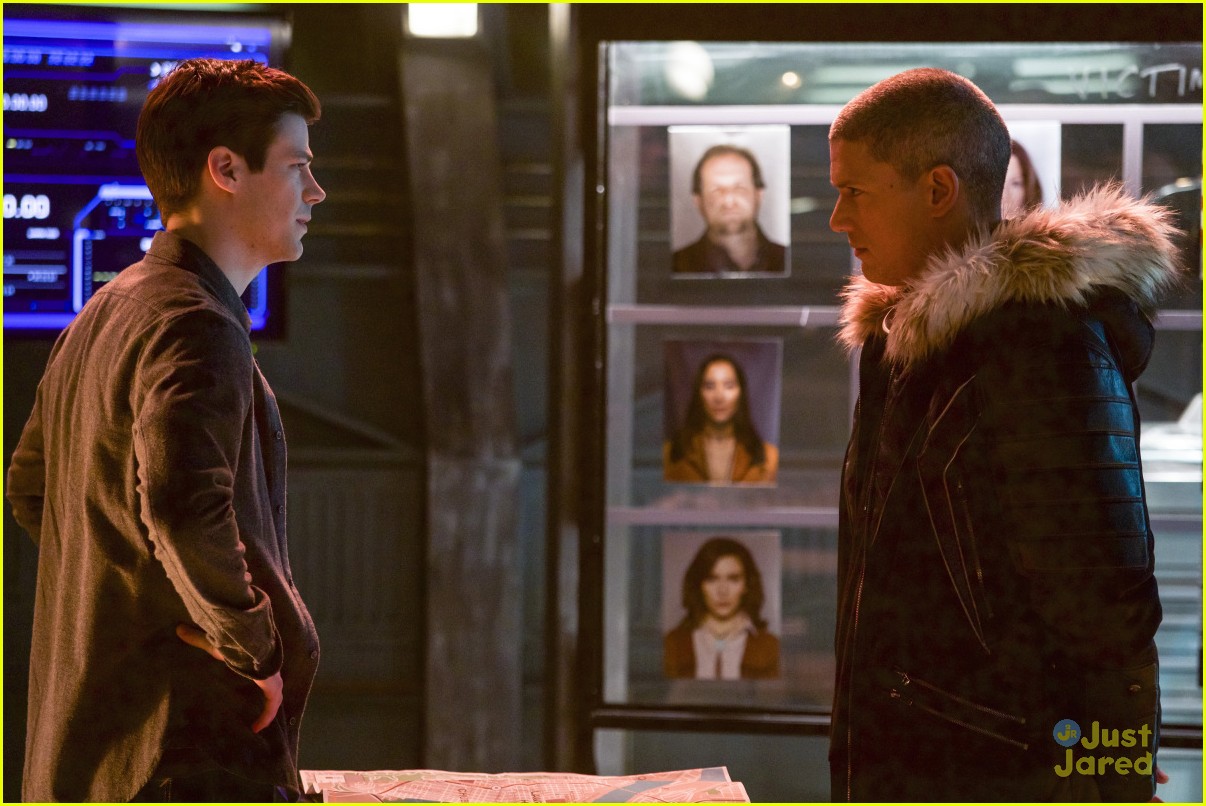 danielle panabaker talks caitlin no frost flash 12