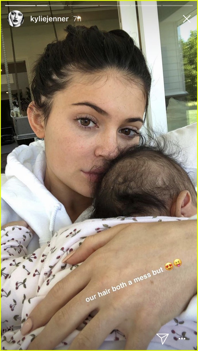 kylie jenner goes makeup free with sleeping stormi in adorable new photos 01