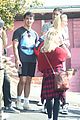 joe jonas and fiancee sophie turner chat with friends after their workout 05