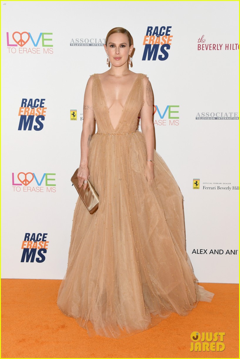 victoria justice aly michalka and garrett clayton keep it chic at race to erase ms gala 07