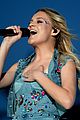 kelsea ballerini takes the stage at stagecoach 17
