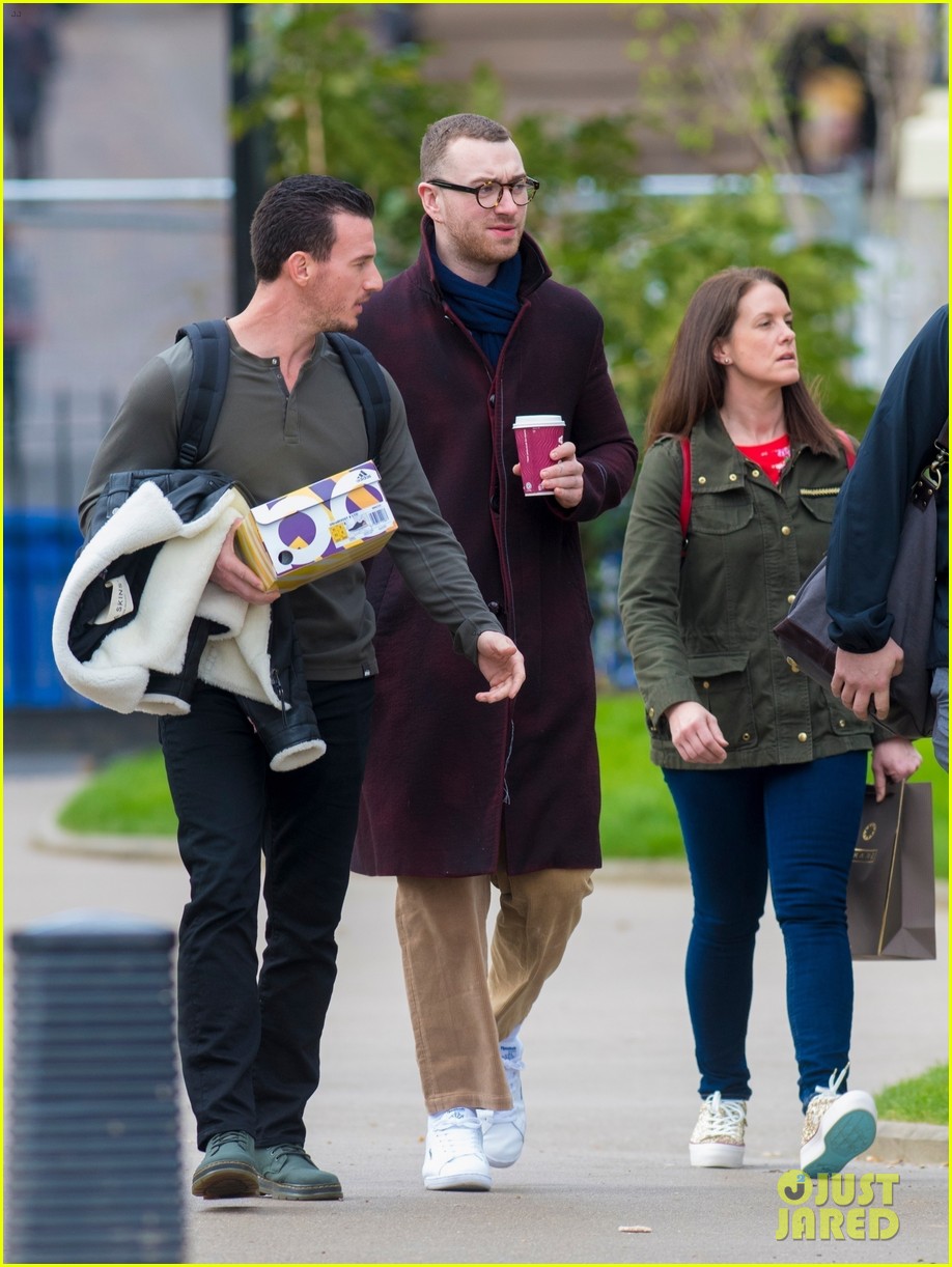 sam smith heads to o2 arena ahead of concert 05