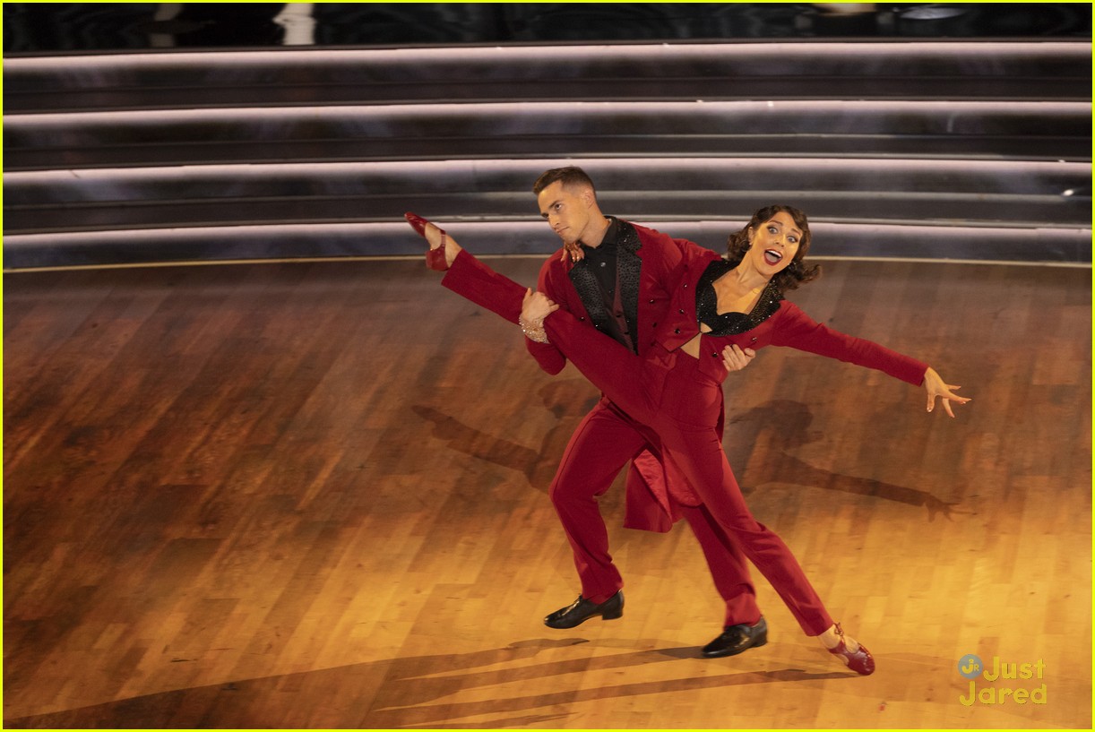 adam rippon jenna johnson connected forever dwts win 30