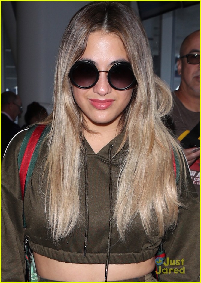 ally brooke lax airport 5h performance 04