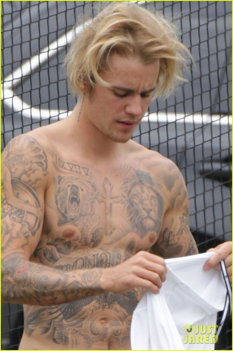 justin bieber goes shirtless for weeked soccer game 02
