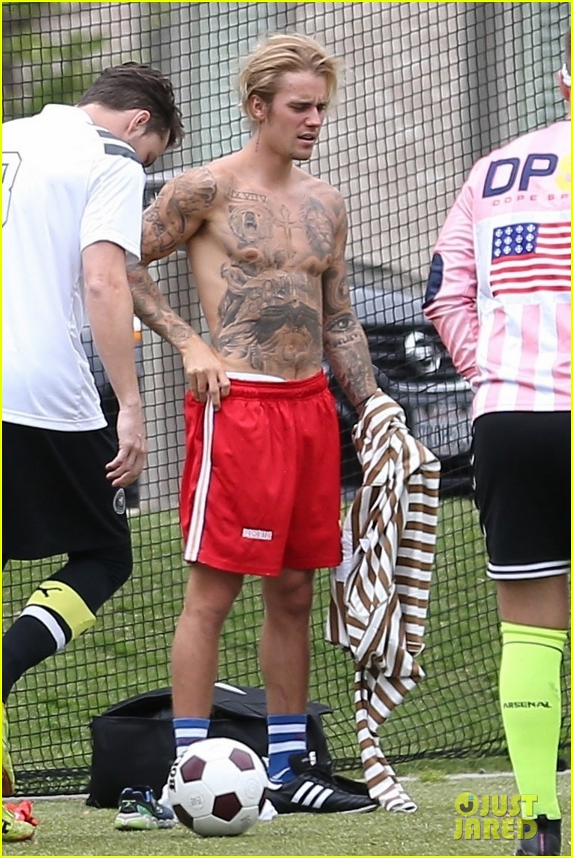 justin bieber goes shirtless for weeked soccer game 05