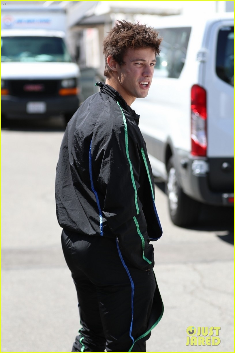 cameron dallas visits getty museum memorial day weekend 03