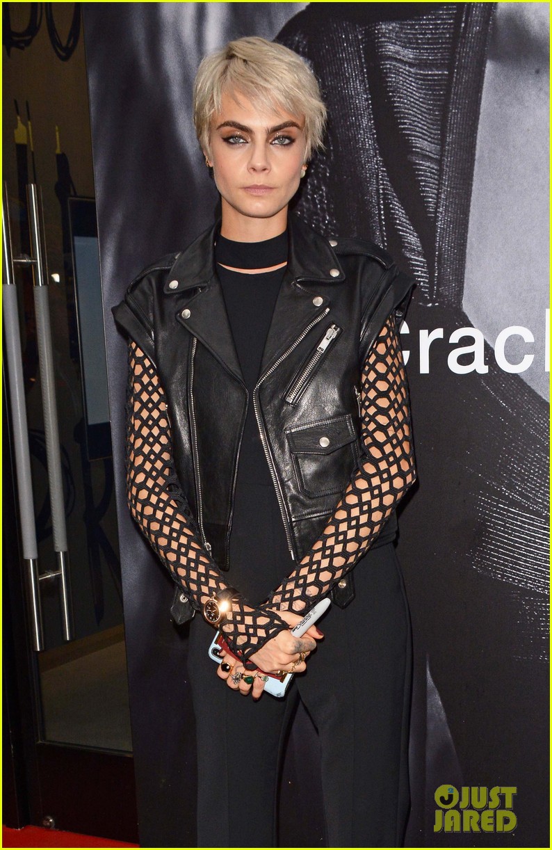 cara delevingne unveils new tag heuer campaign in nyc 01