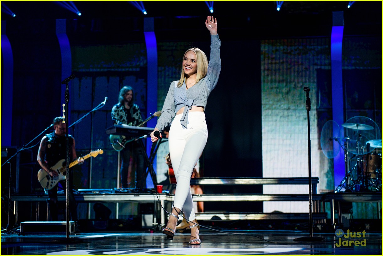 danielle bradbery iheart festival gifted cast worth it collection 05