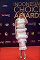 hailee steinfeld indonesia music awards 2018 11