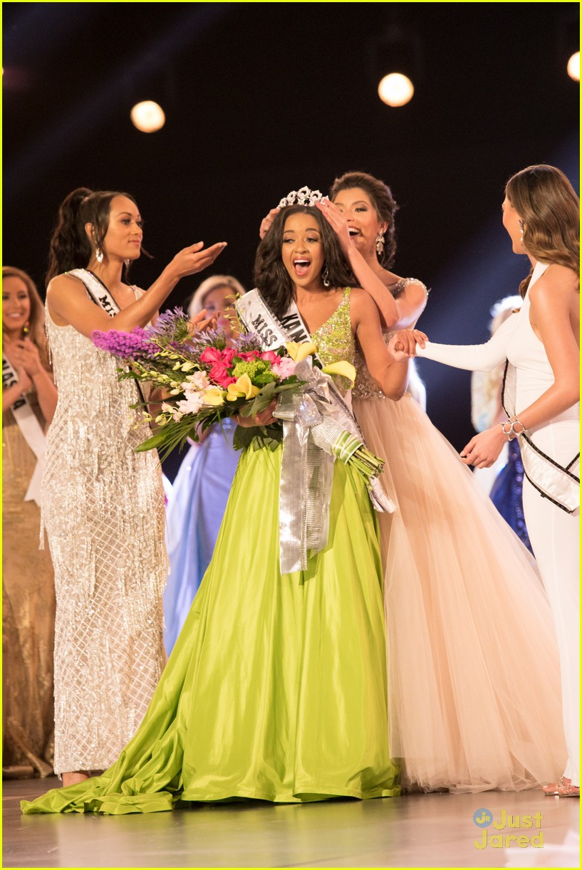 hailey colborn crowning moment miss teen usa 44
